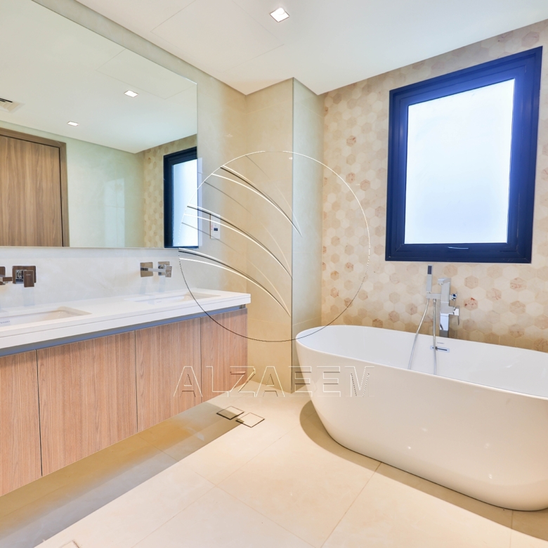 √ Single Row Villa | Golf Course View | VACANT √