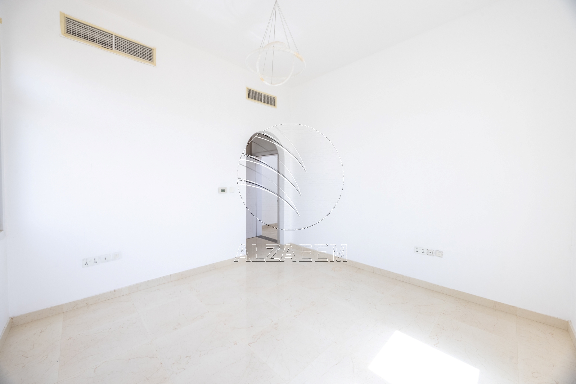 √9BR Multiple Approved Uses | Residential Allowed√