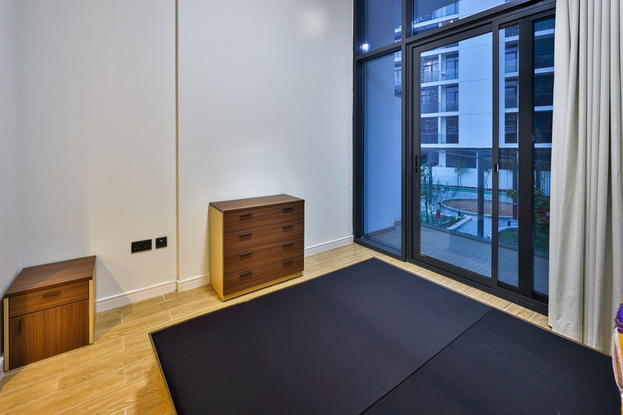 Furnished | 3BR TH | Big Layout | Vacant