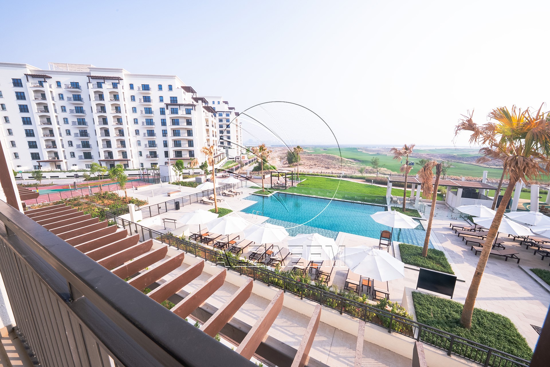√ RARE 2BR+M Duplex | Direct Golf Course View √