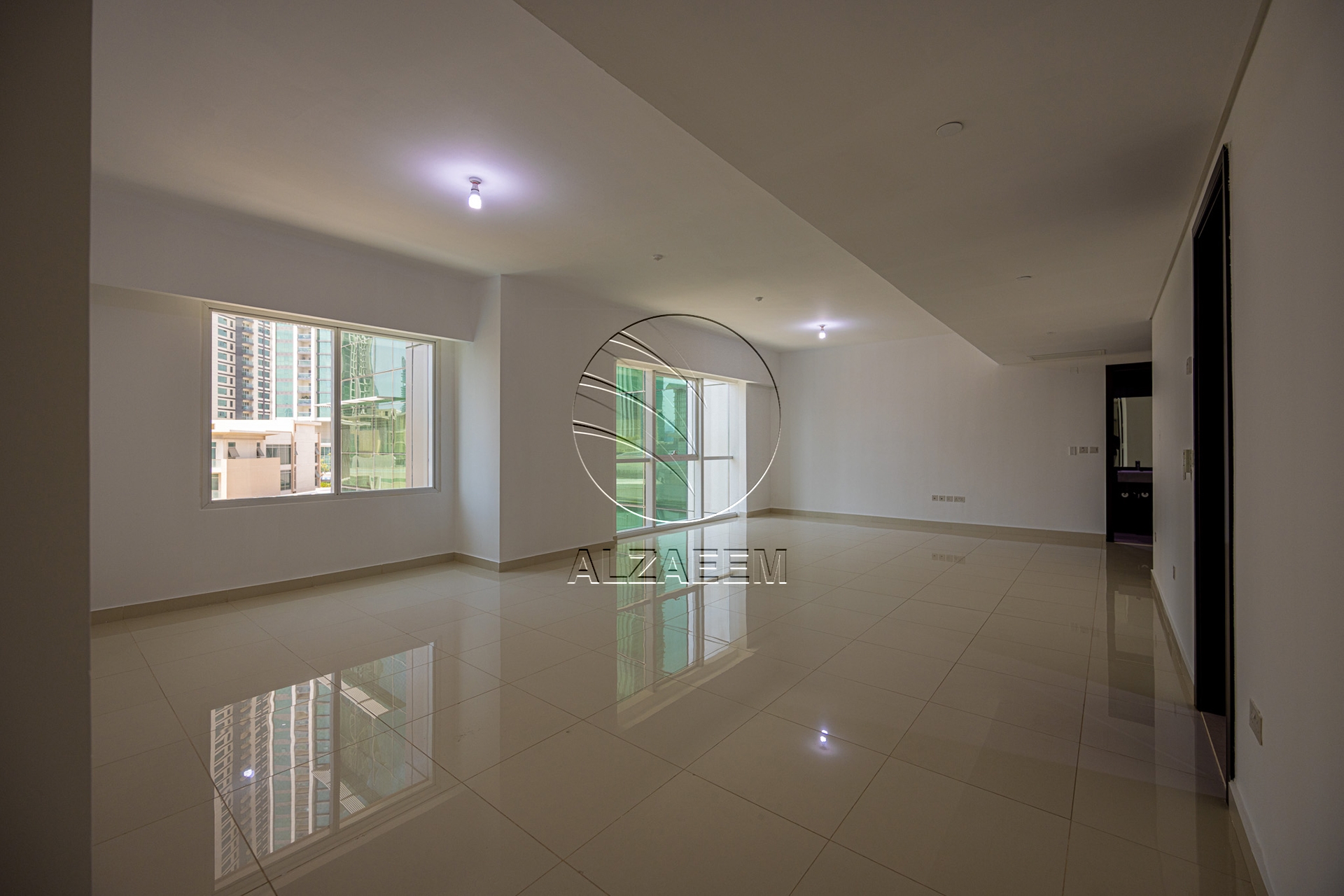 VACANT and Spacious Unit with Marina Views