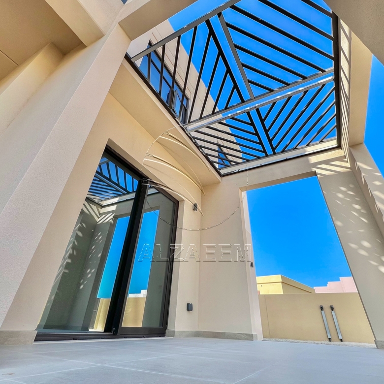 √UPCOMING! End Unit | Big Plot | Prime Location√