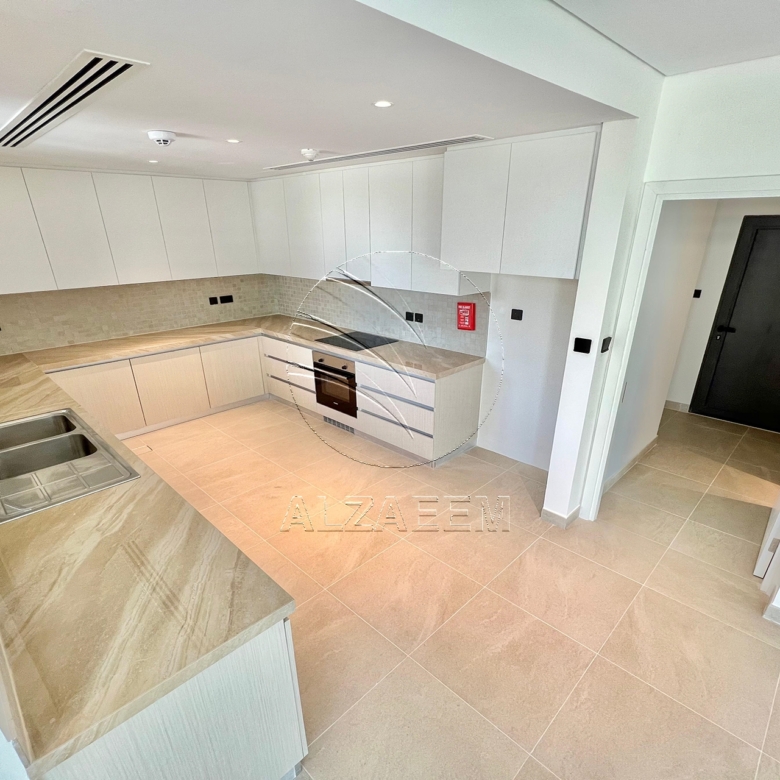 √UPCOMING! End Unit | Big Plot | Prime Location√