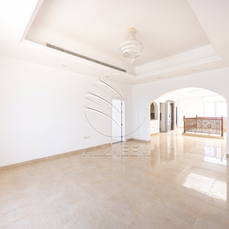 √9BR Multiple Approved Uses | Residential Allowed√