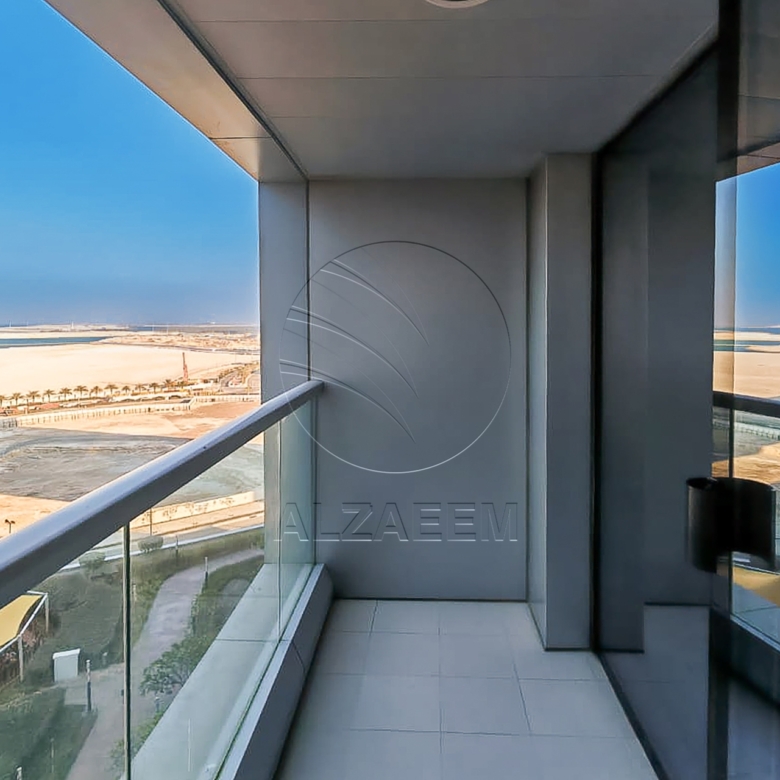 √ Rare Availability | Pool & Sea View | VACANT √