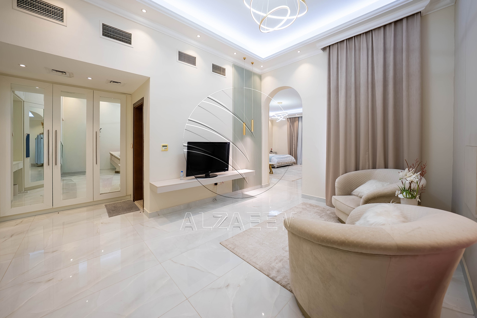 Single Row | Upgraded 5BR Villa | Pool and Garden