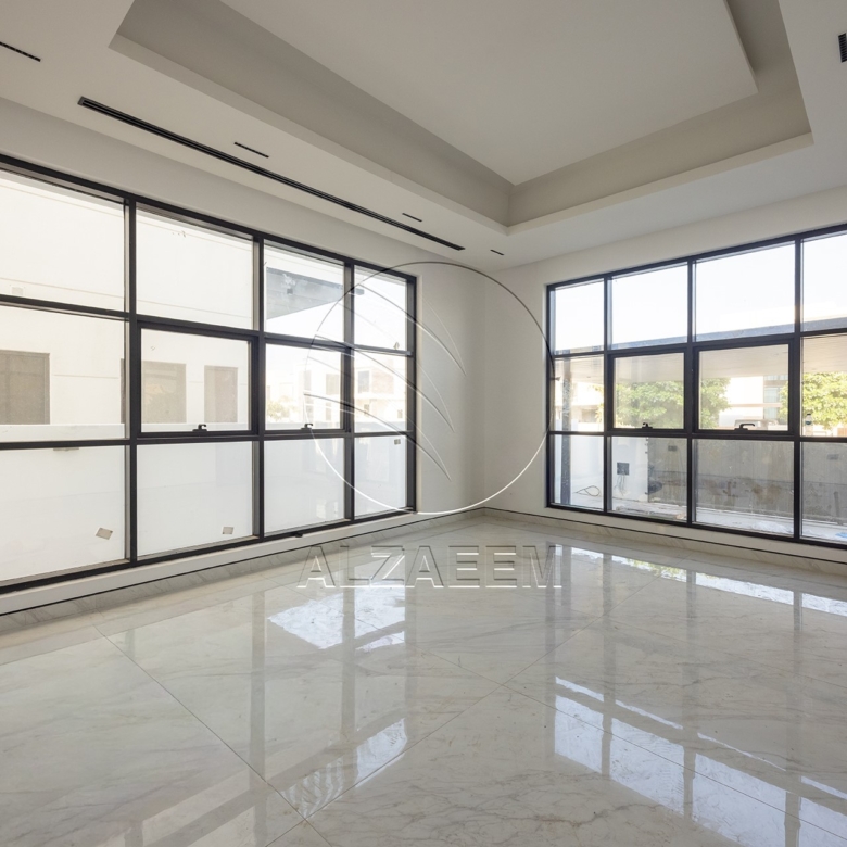 √Private Pool | High Ceiling | 654 SQM PLOT√