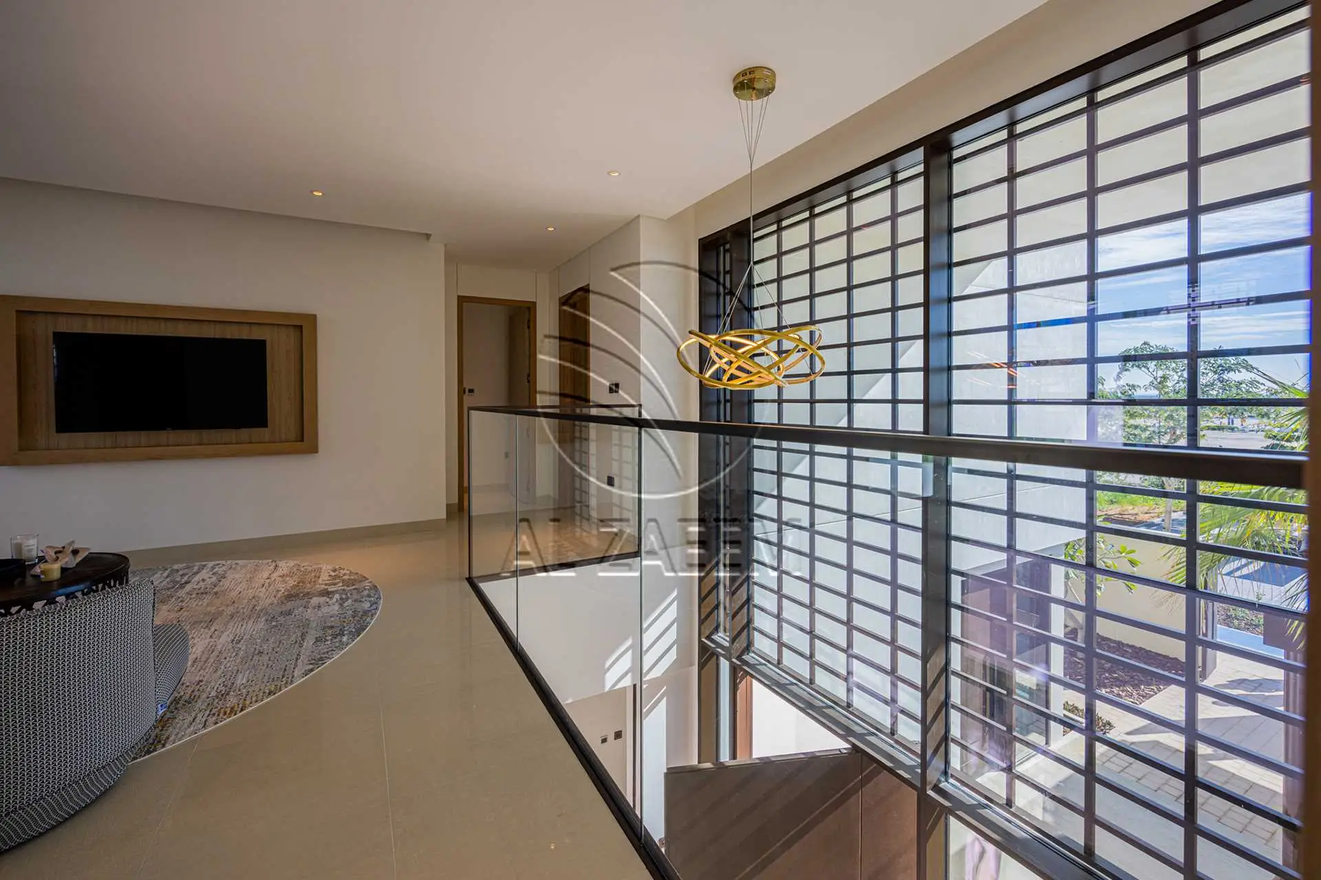 √ Single Row Corner | High Ceiling | HOT DEAL √