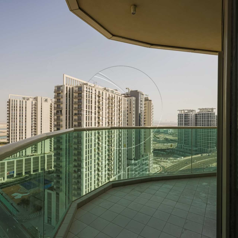 √Stunning Sea Views | Prime Location |VACANT! √