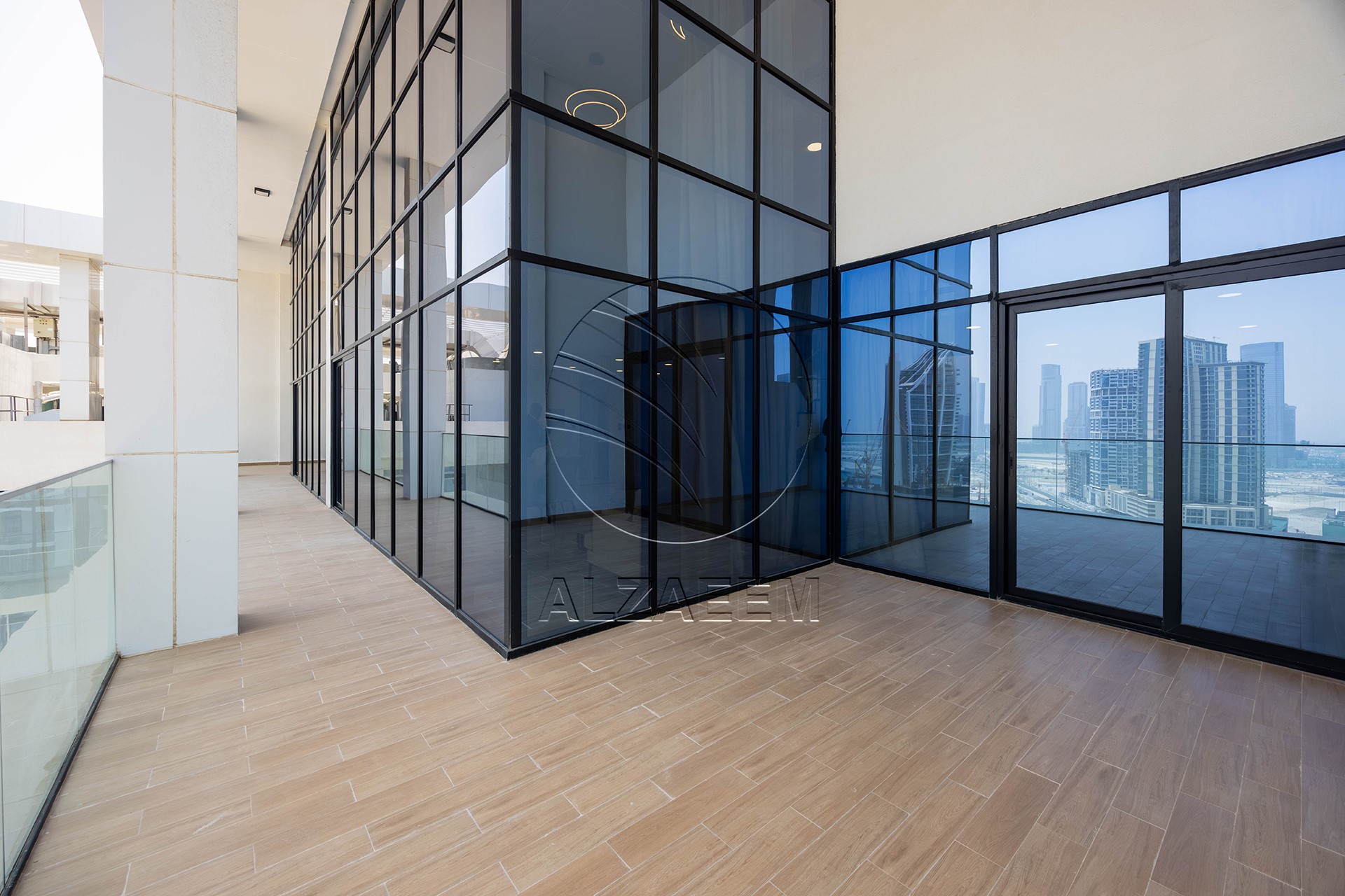 √5BR Penthouse | End Use | Stunning Canal Views√