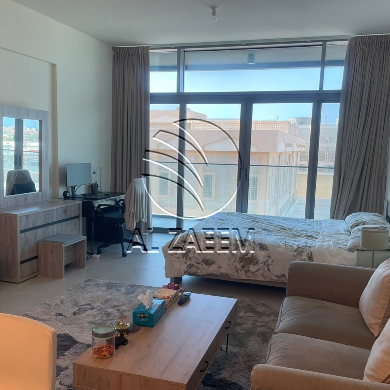 Fully furnished – Mid floor -2 payments