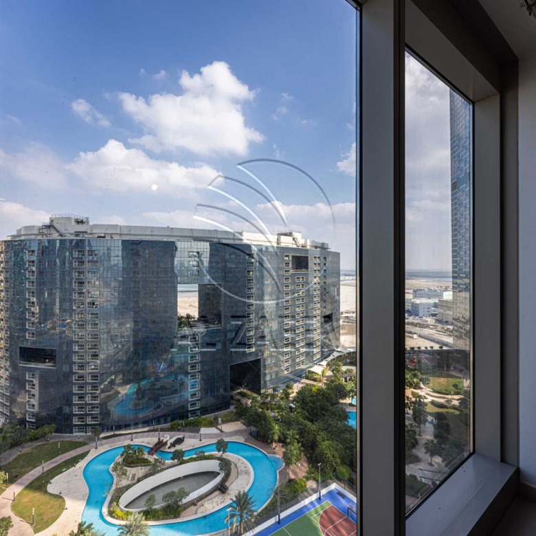 HIGH LEVEL | Semi Furnished | Facing Amenities