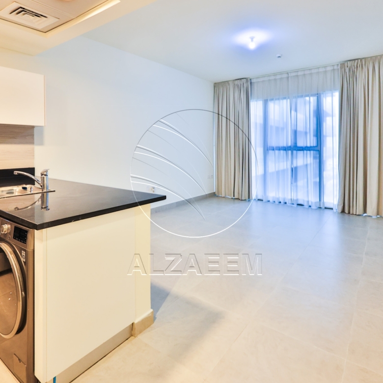 √ High Level Unit Facing the Garden | 2 Payments √