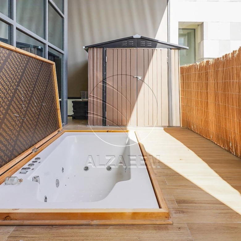 √ Private Jacuzzi | VACANT | Duplex √