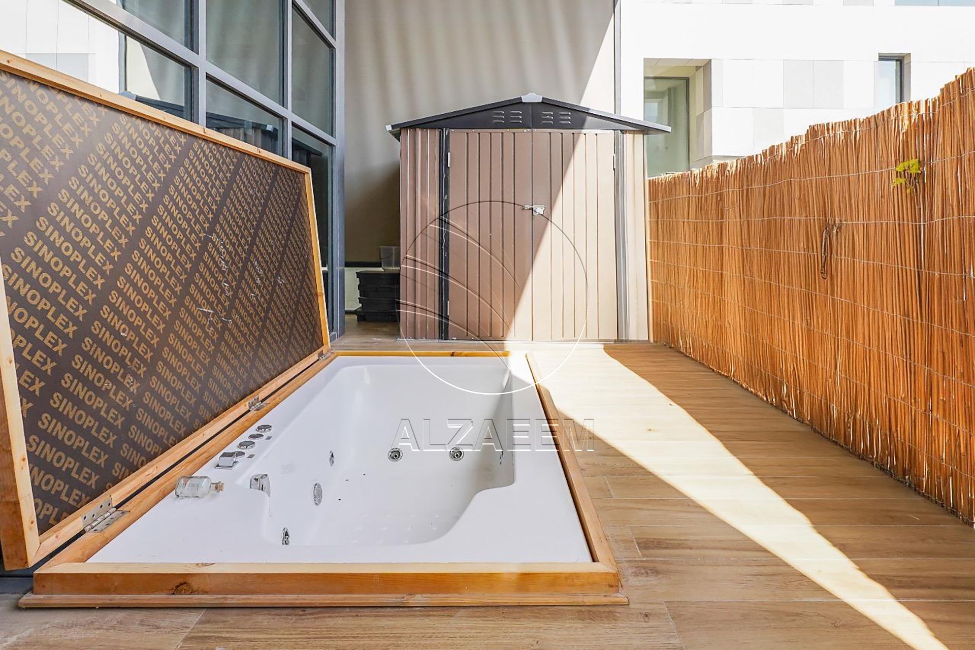 √ Private Jacuzzi | VACANT | Duplex √
