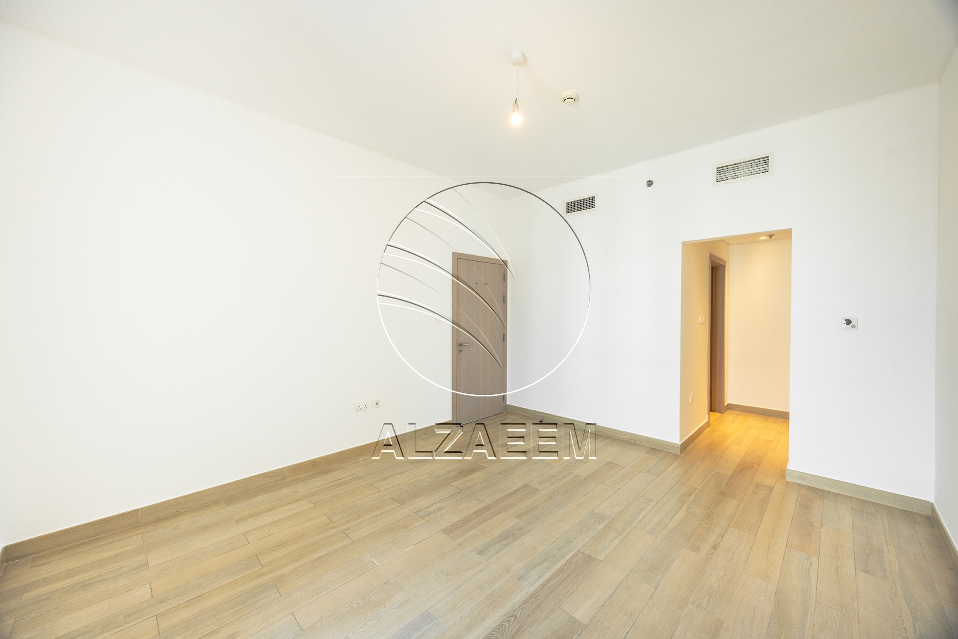 √ Full Canal View | HIGH LEVEL | VACANT √
