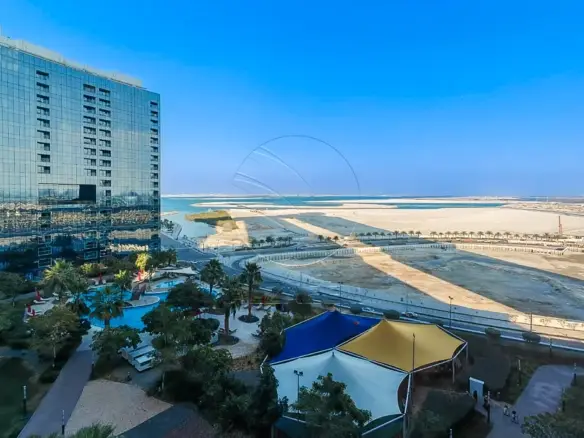 √ Rare Availability | Pool & Sea View | VACANT √
