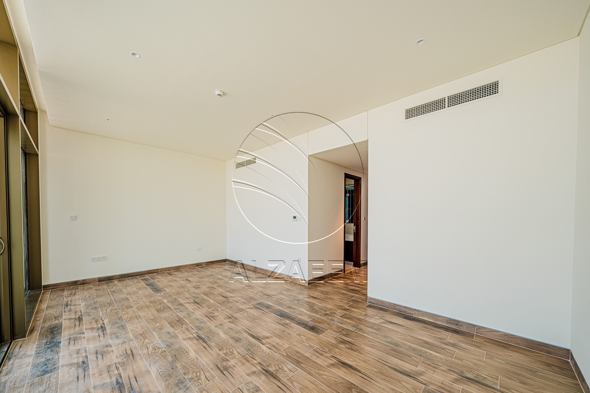 √Corner | Single Row | Big Plot Size | 5BR SELECT√
