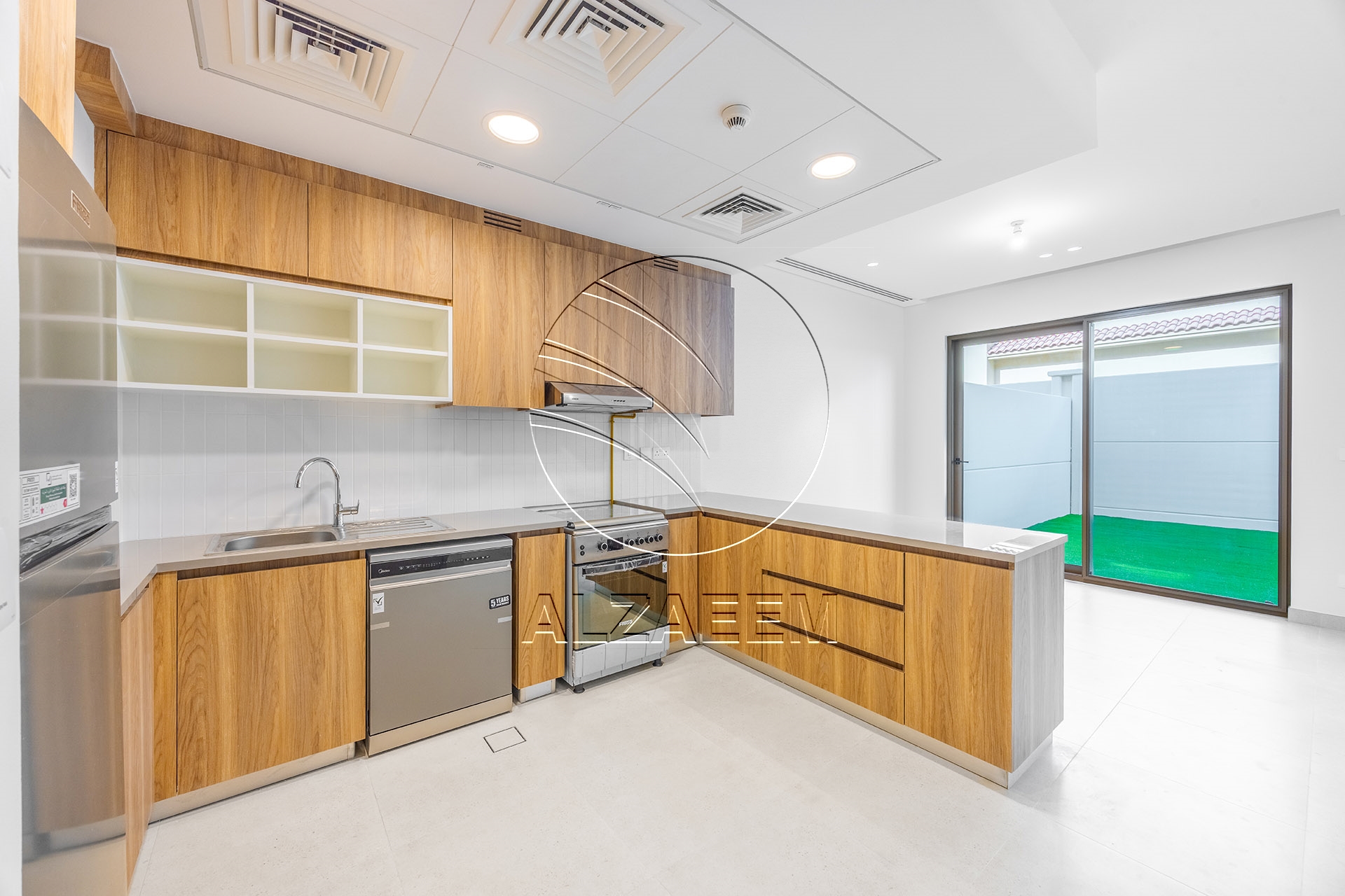 √ Move-in Ready | Brand New | Prime Location √