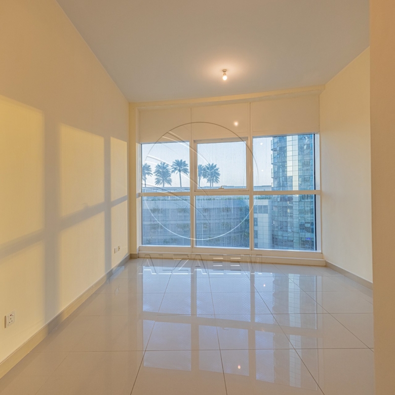 HOT | Vacant | HIGH ROI | Big Layout