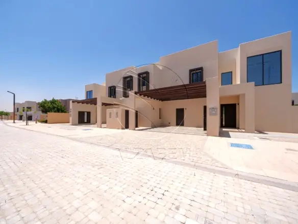 √EXCLUSIVE! | Spacious Plot! Prime Location√