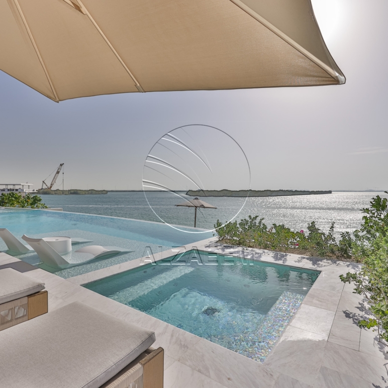 √ Luxurious Sky Waterfront Villa with Sunset View√