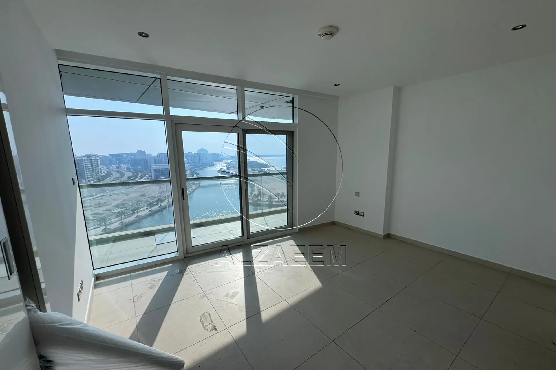 √Huge Layout | Full Sea View | Waterfront Living√