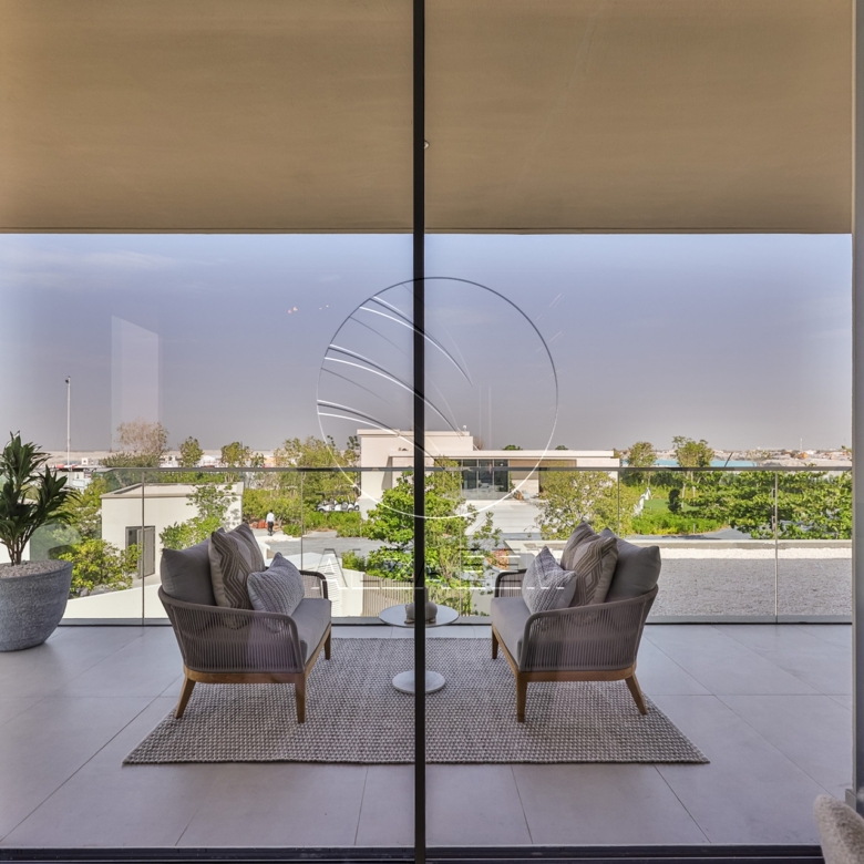 √ Luxurious Sky Waterfront Villa with Sunset View√