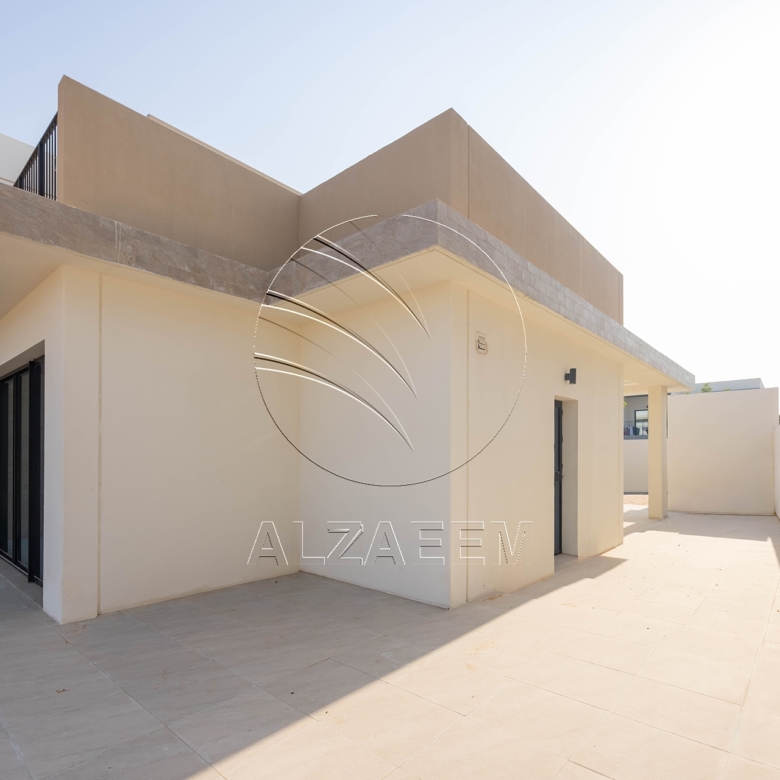 √ Single Row Villa | Golf Course View | VACANT √