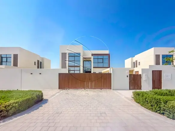 √ V4 SELECT| Single Row Villa – Big Plot√