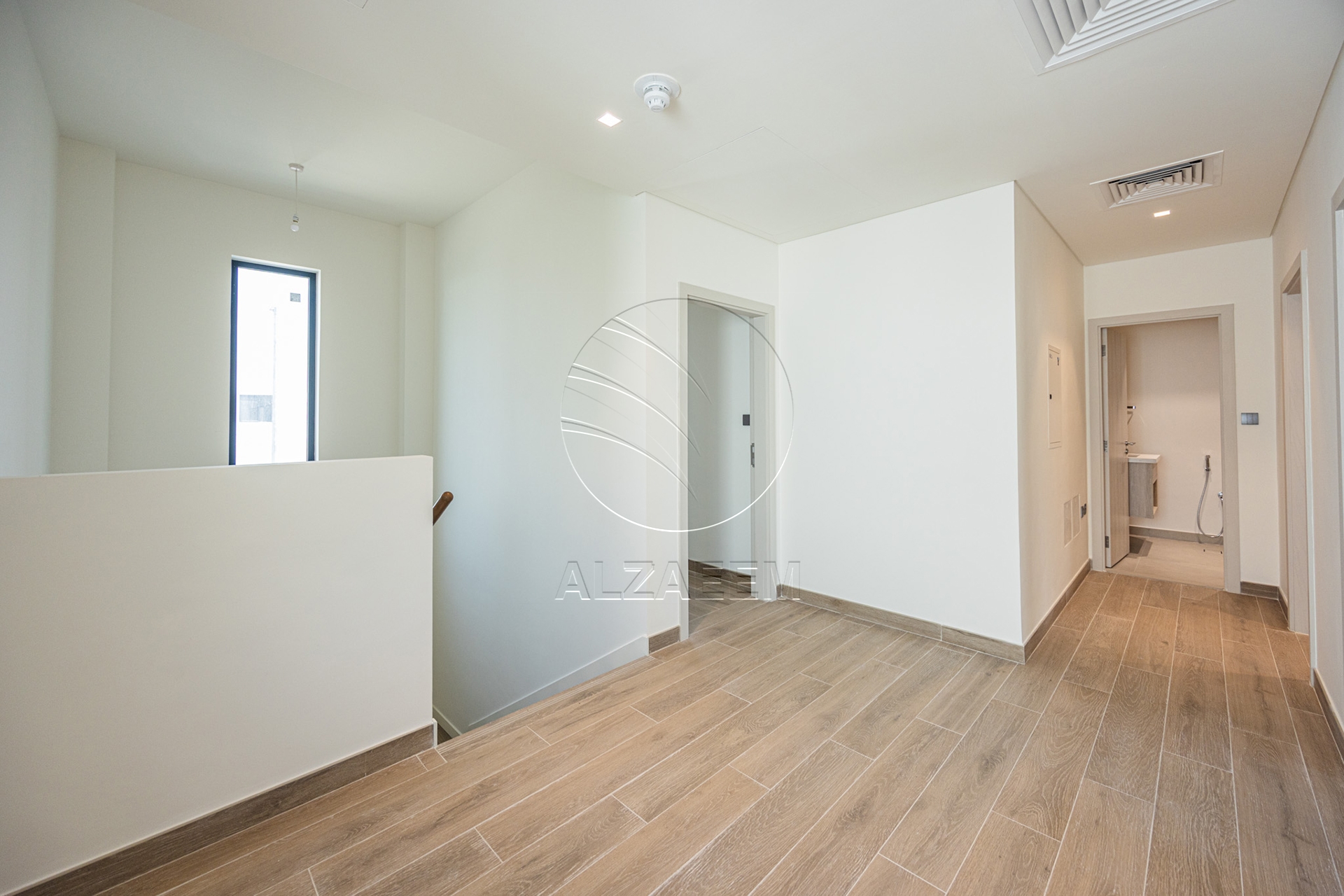 √ Single Row-Corner-End Unit | Big Plot √