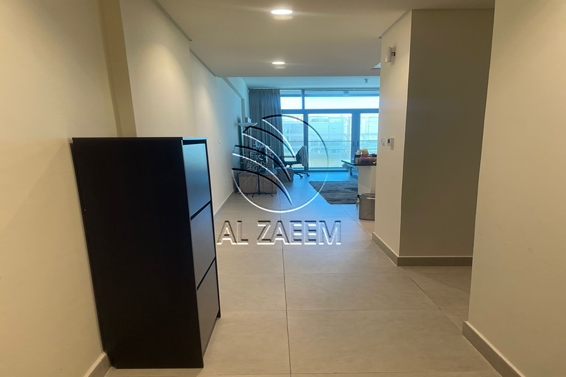 Fully furnished – Mid floor -2 payments