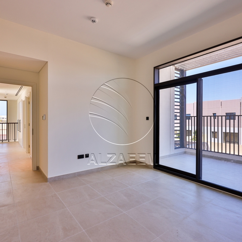 √Single Row End Villa | Steps away from the Park√
