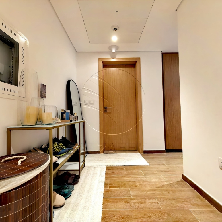 High End Furniture, Partial Sea and Golf | VACANT
