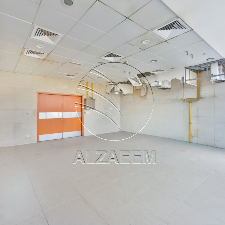 Prime Retail Location | FITTED | High Visibility