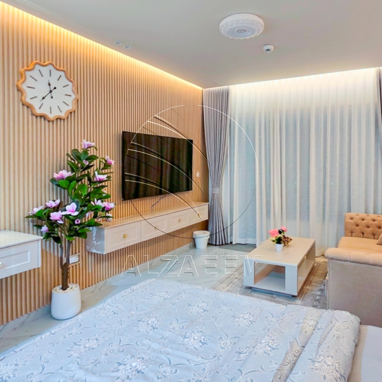 √VACANT | Fully Furnished Studio | Mid Level √