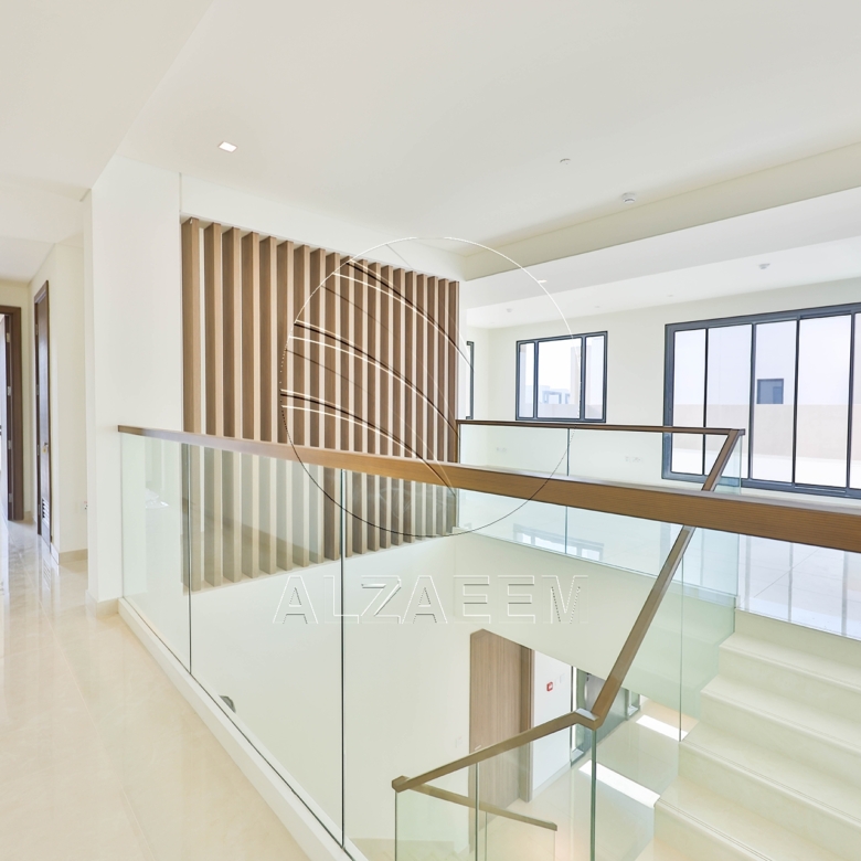 √ Single Row Villa | Golf Course View | VACANT √
