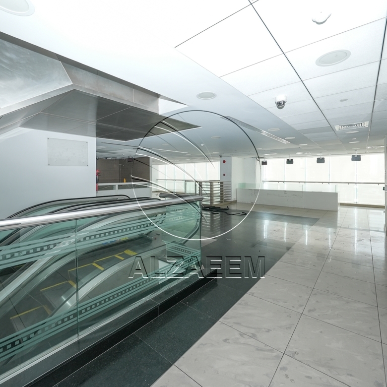 √Prime Showroom+Basement + 2 Mezzanine Levels √