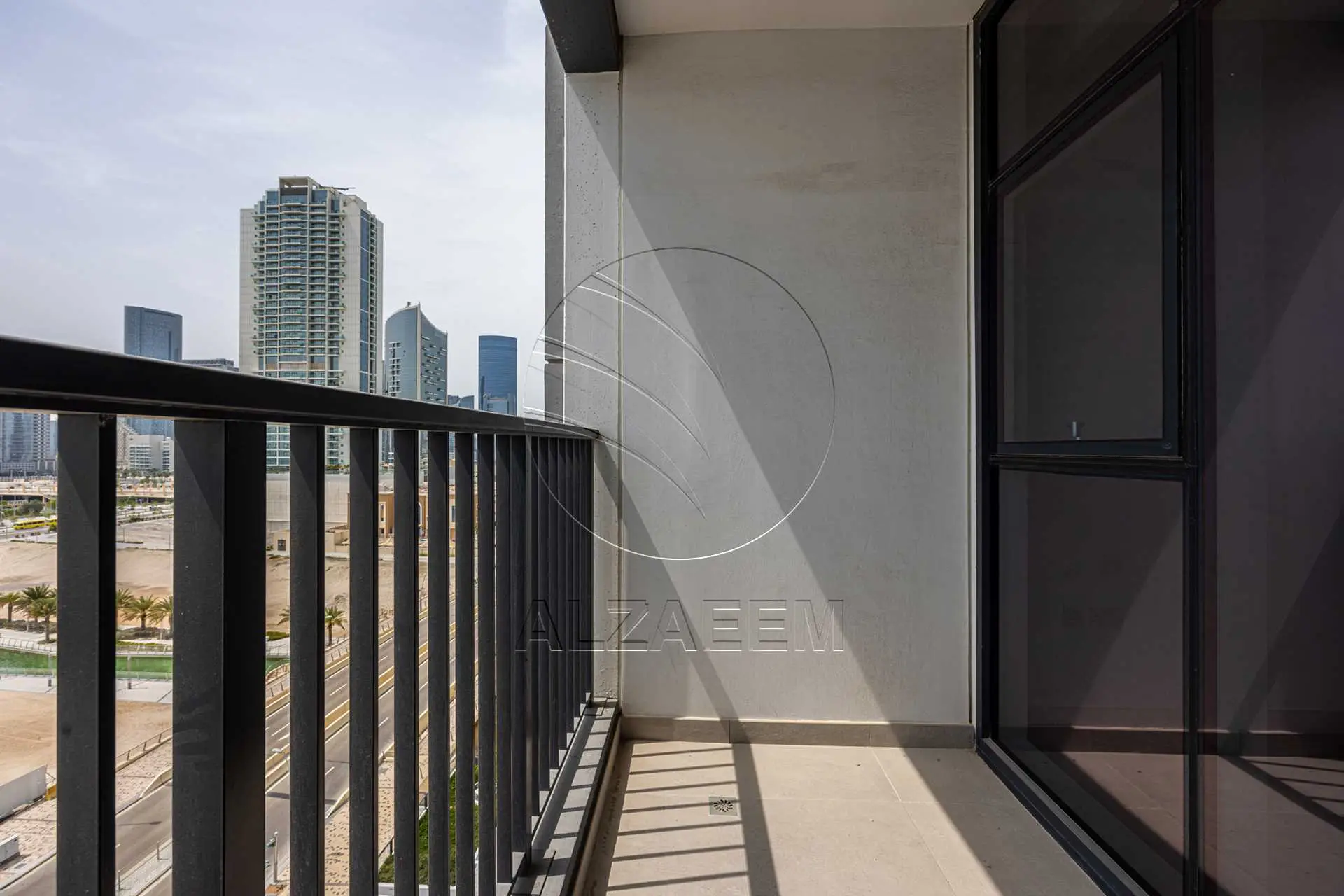 HOT DEAL! Vacant | High Level | Sea View