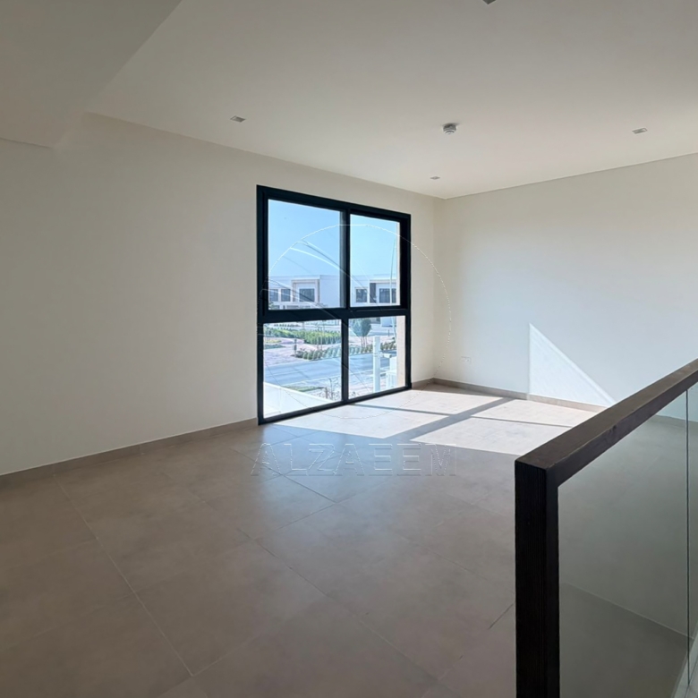 √ Near Community | Type 3Y | Move-in Ready √