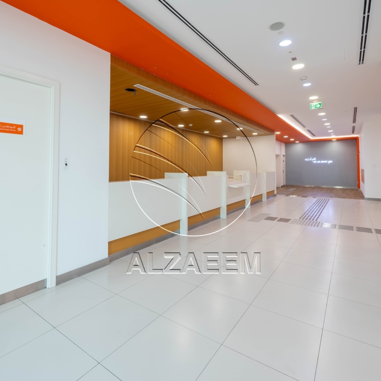 √ Fitted – Spacious Showroom| Ideal Business Location √