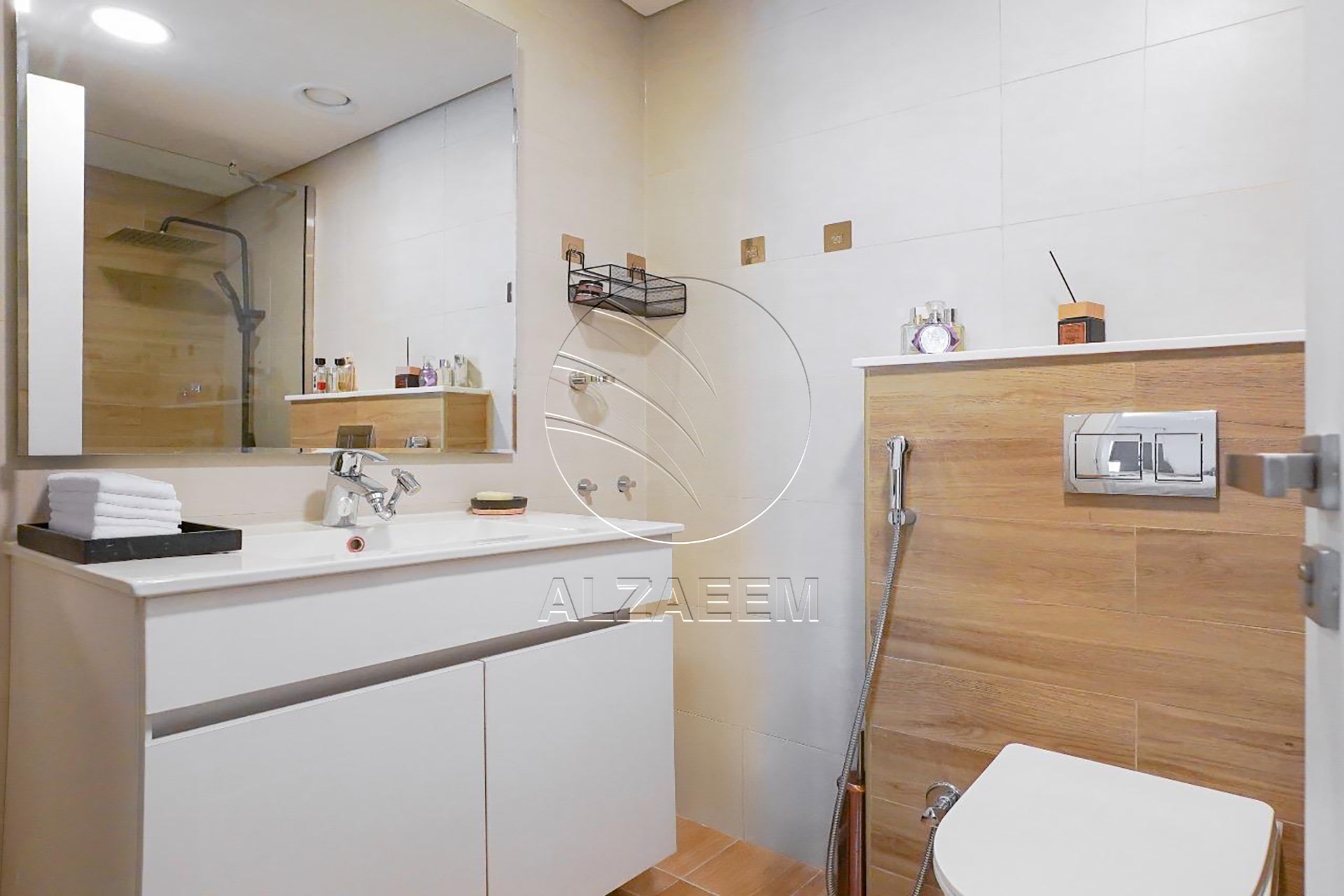 √ Private Jacuzzi | VACANT | Duplex √