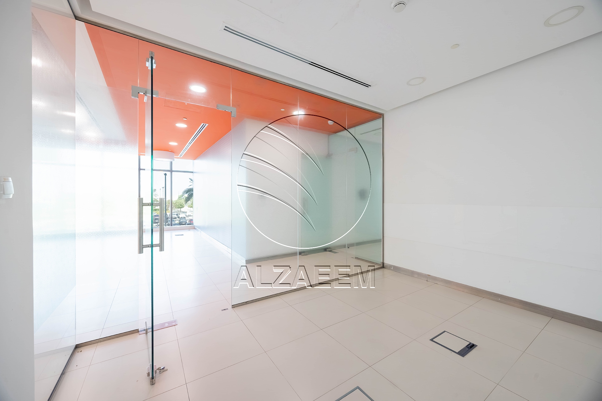 √ Fitted – Spacious Showroom| Ideal Business Location √