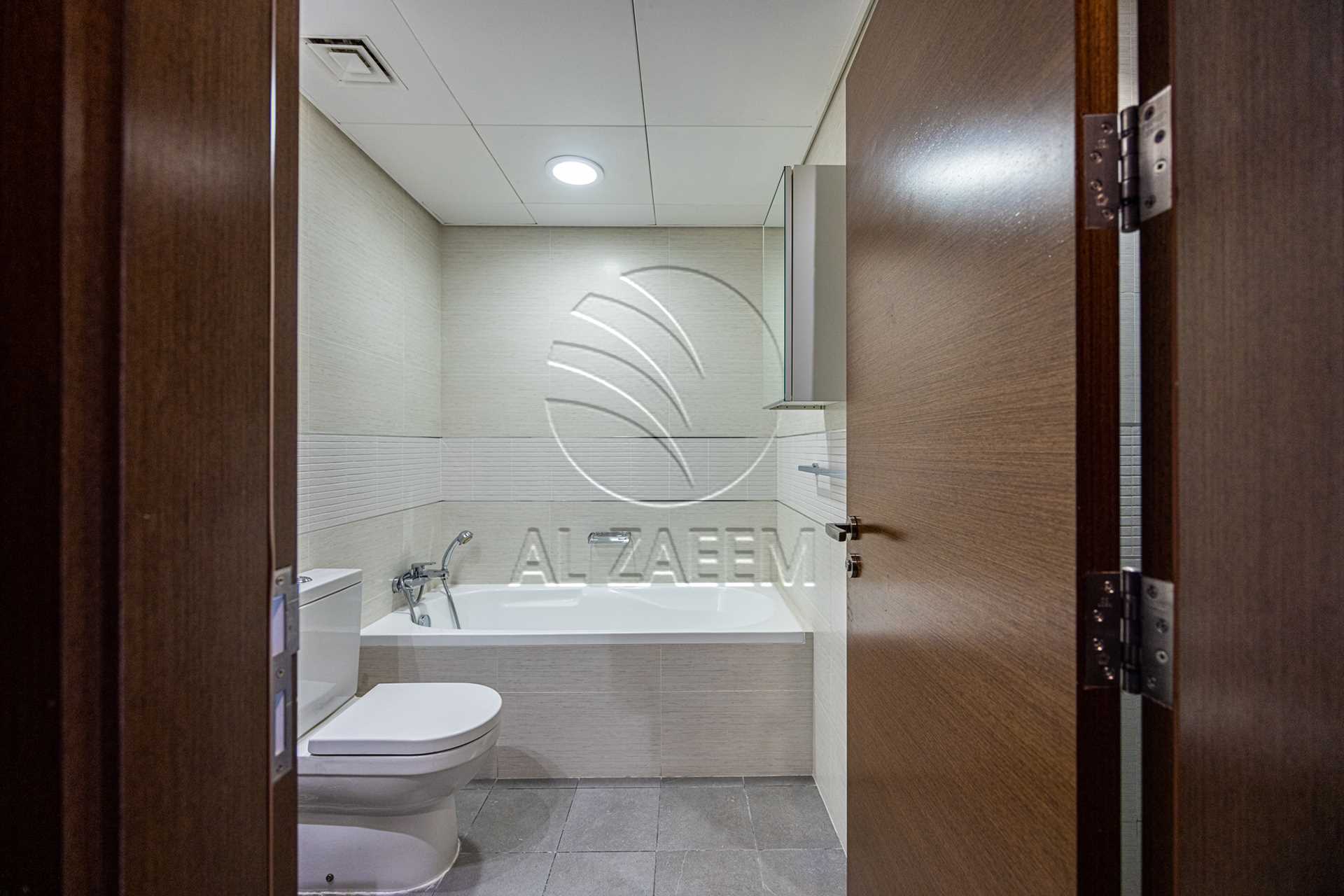 HIGH LEVEL | Semi Furnished | Facing Amenities