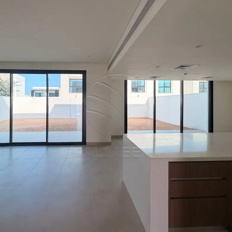 √ Corner 3XS | Rented+Refund | Landscaped √