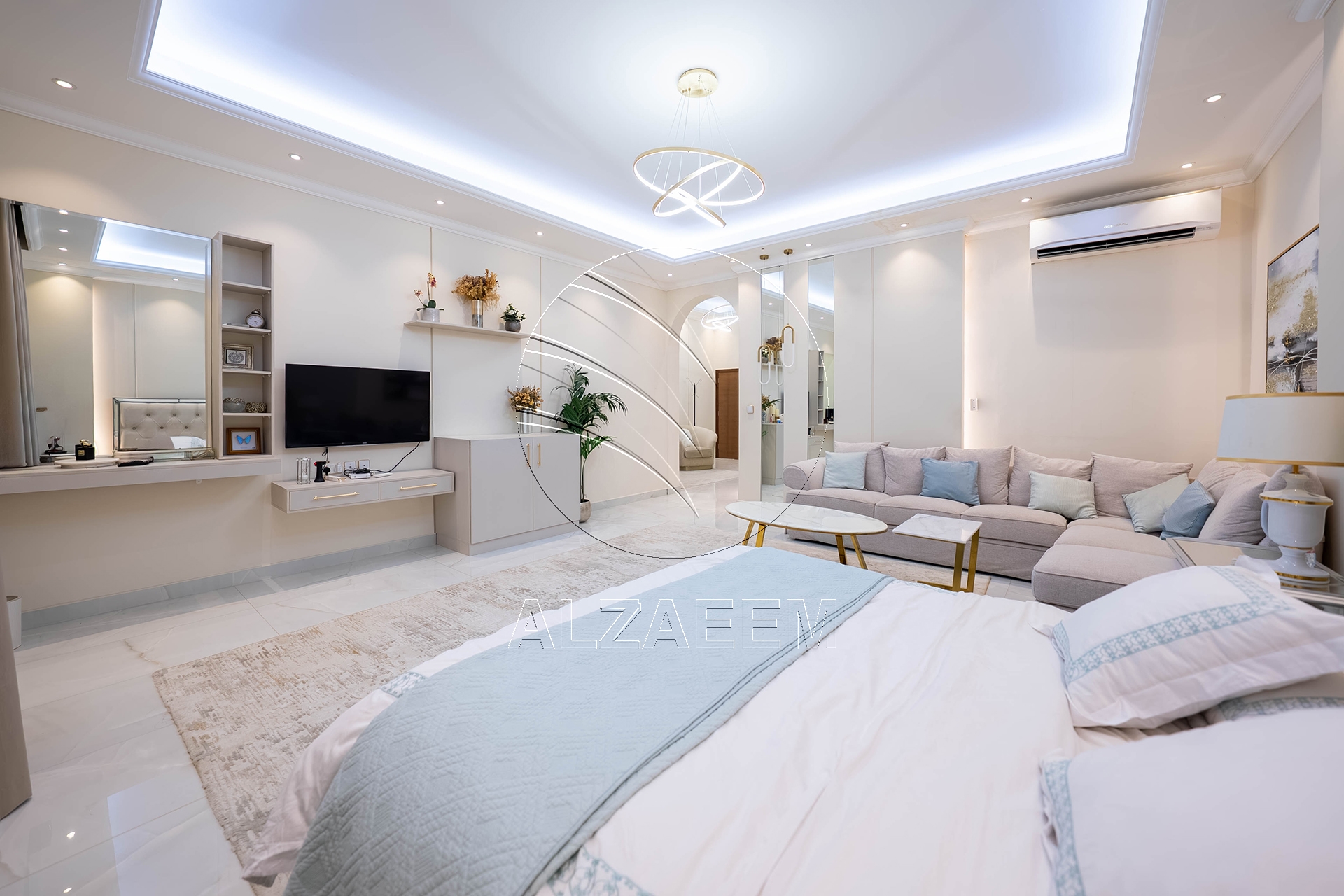 Single Row | Upgraded 5BR Villa | Pool and Garden