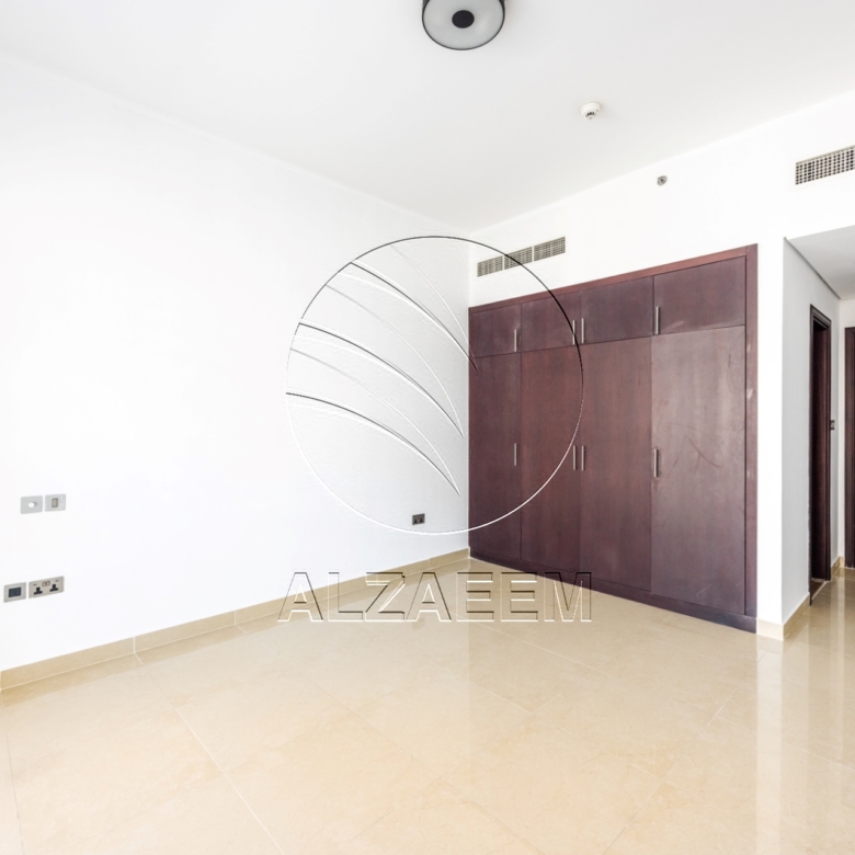 Move-in Ready | Underground Parking | FREE Chiller