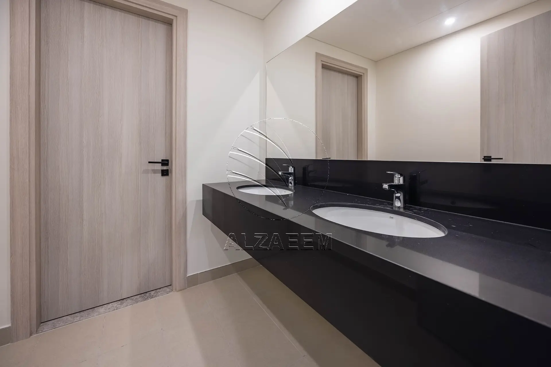 √ HOT! LANDSCAPED ! Prime Location | BIG PLOT √