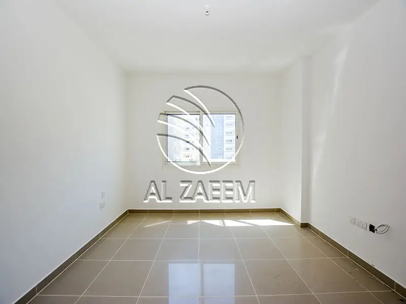 Nice Layout! Spacious 1BR+Storage | Community View