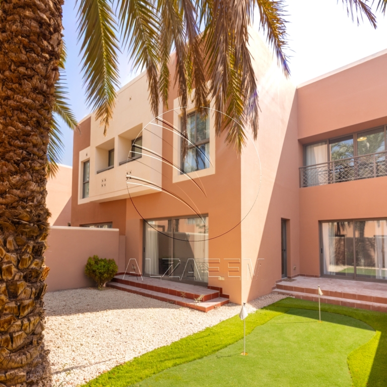 √ VACANT | Prime Location | Spacious 4BR Villa √